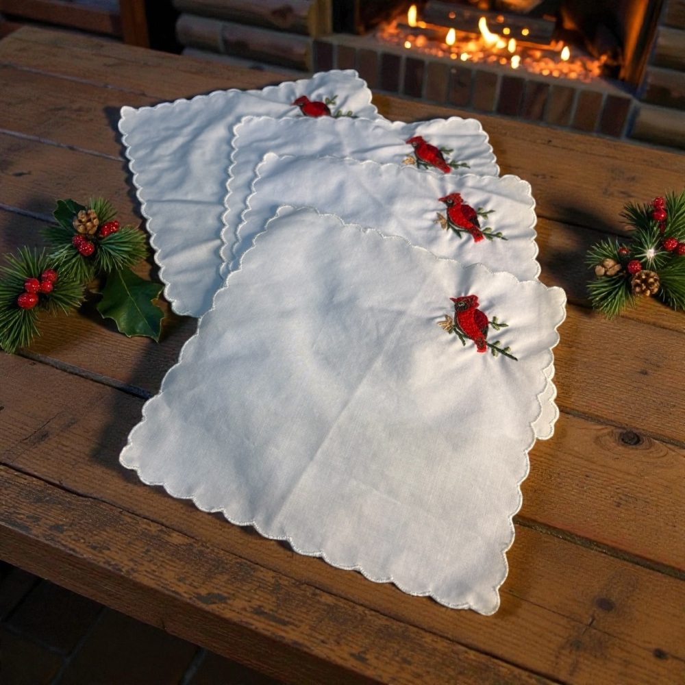 Set 4 Cardinal Red Bird Embroidered Hankerchief Hankie Scalloped Edges 6”x 6”
